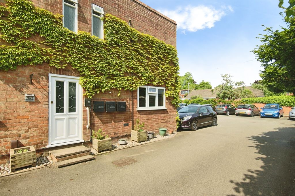 Property photo 2 of 10
