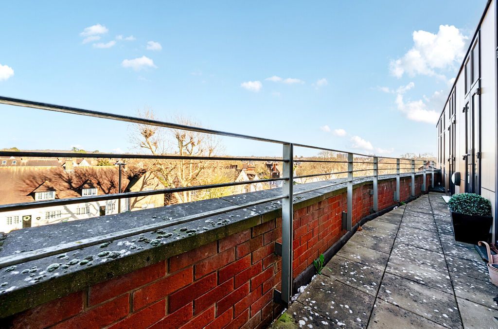 Property photo 3 of 16 Balcony Angle 1
