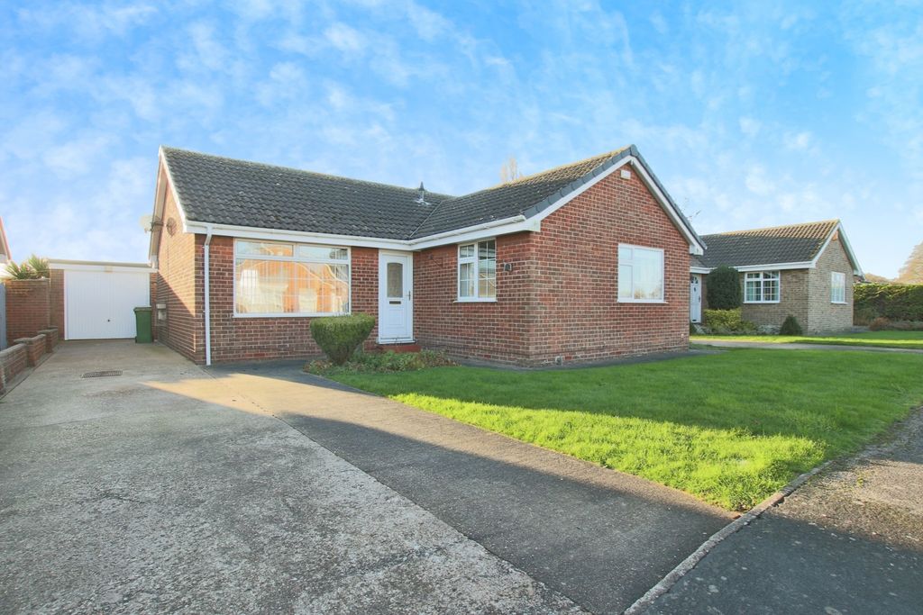 Property photo 1 of 14 4772621