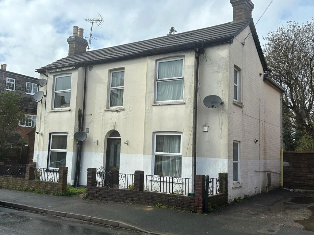 Property photo 1 of 2
