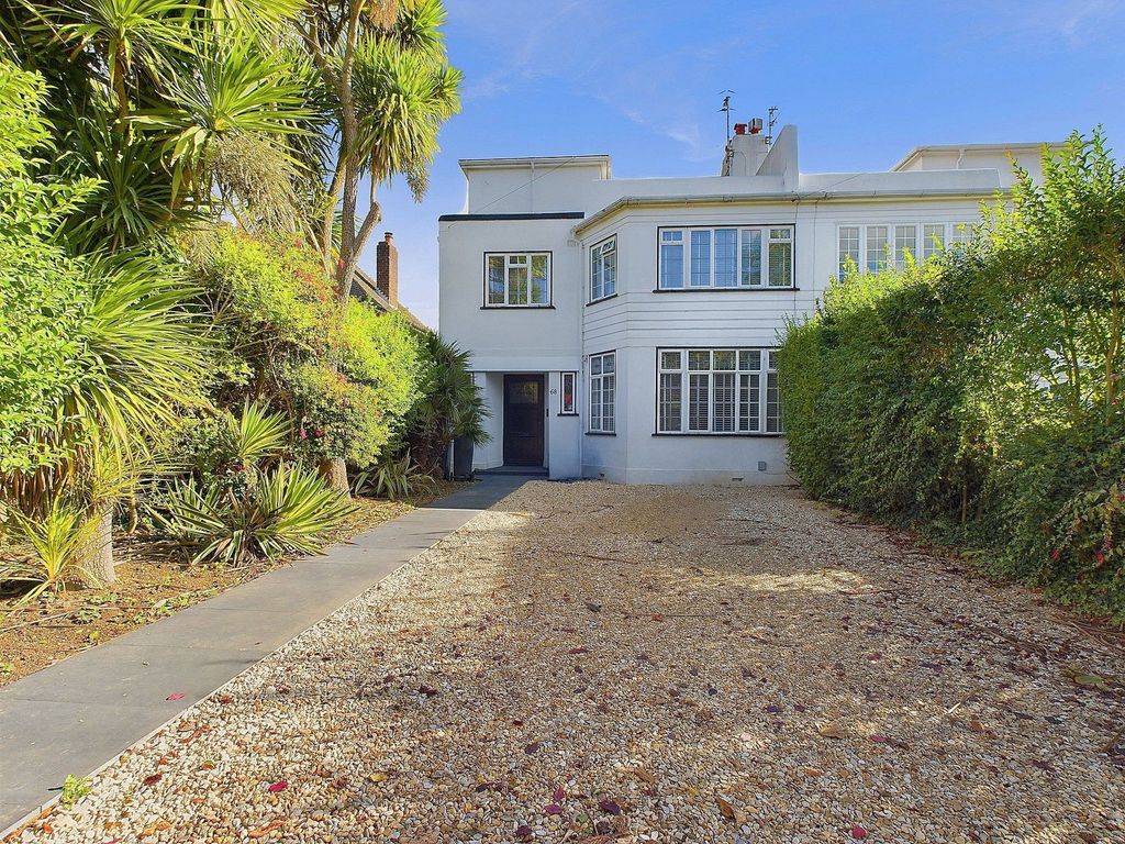 Property photo 1 of 26