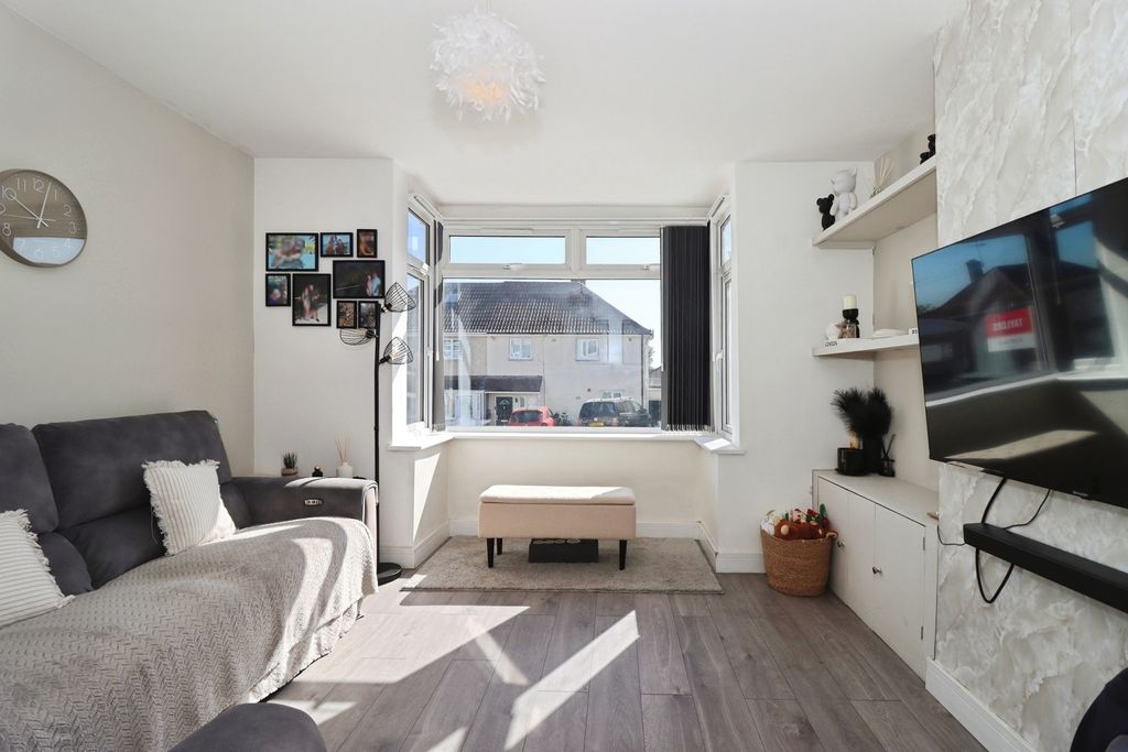 Property photo 2 of 14 Pbox-Img.Jpg