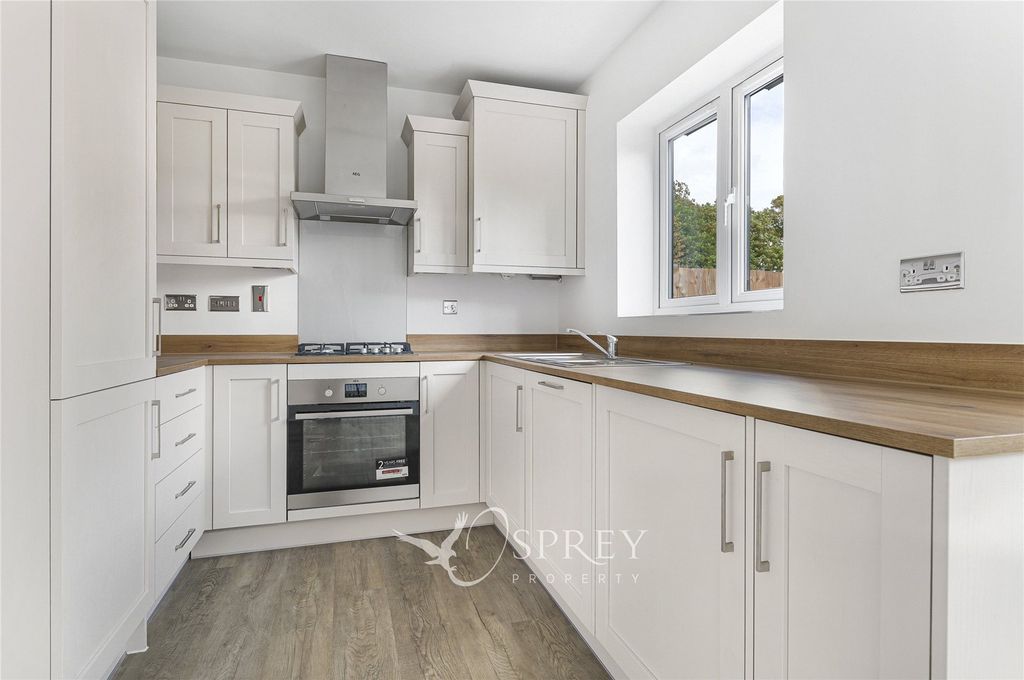 Property photo 3 of 16 Picture No. 04