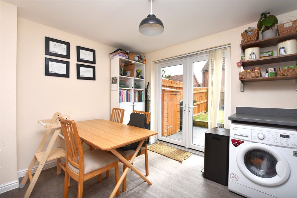 Property photo 3 of 15 Dining Space