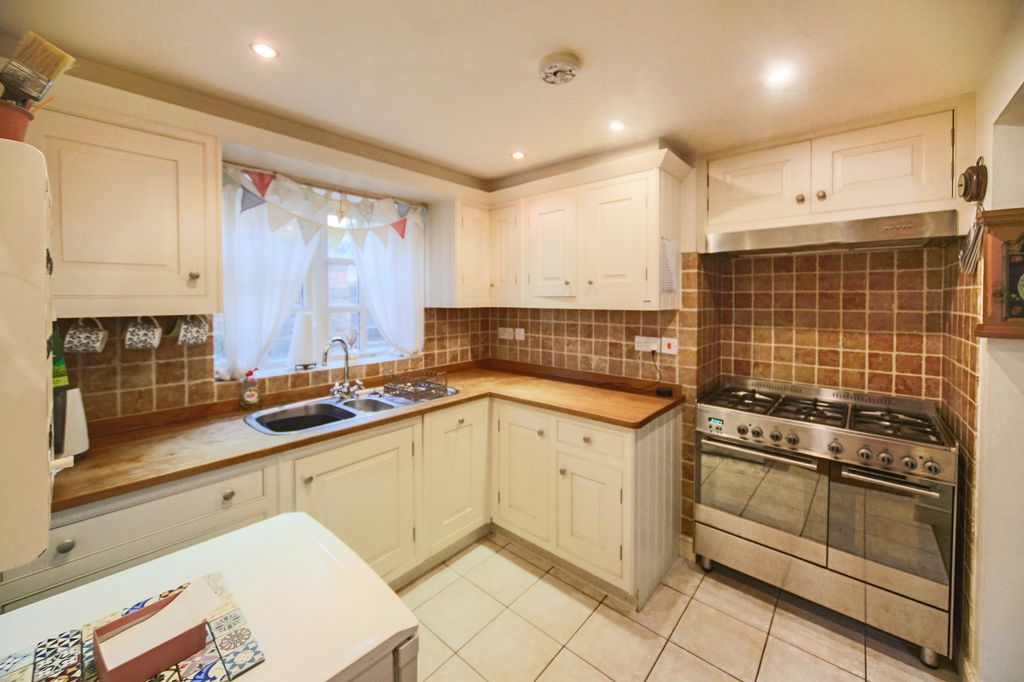 Property photo 2 of 22 Img_2754