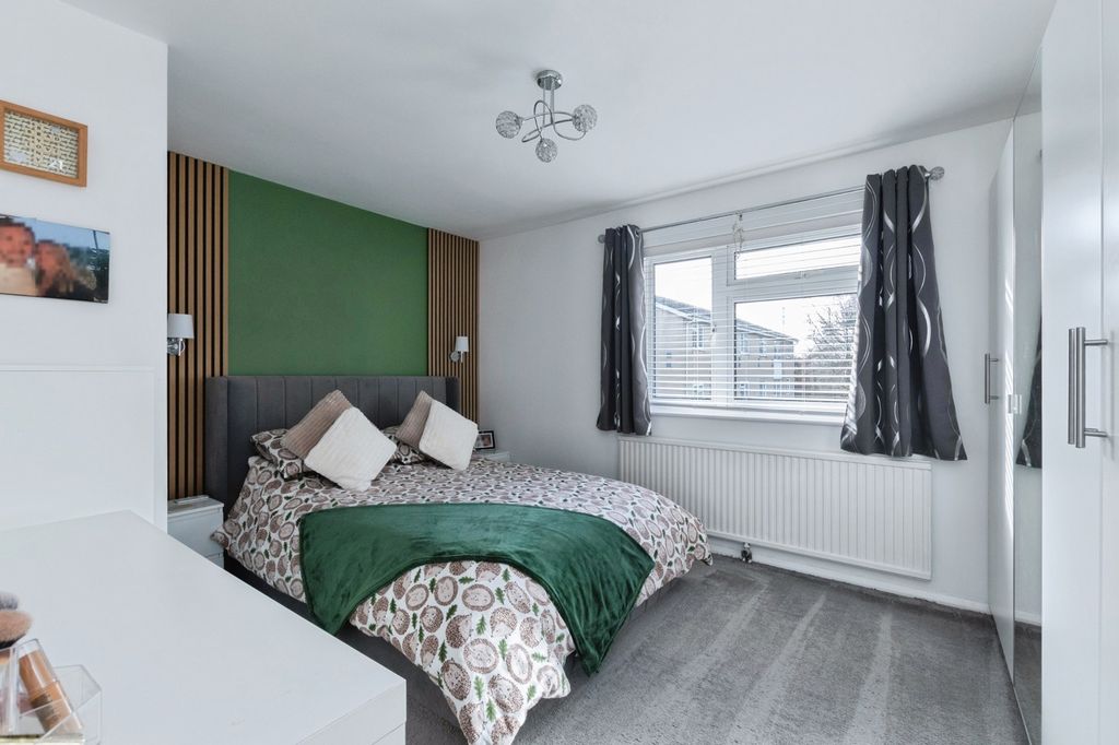 Property photo 1 of 12 Pbox-Img.Jpg