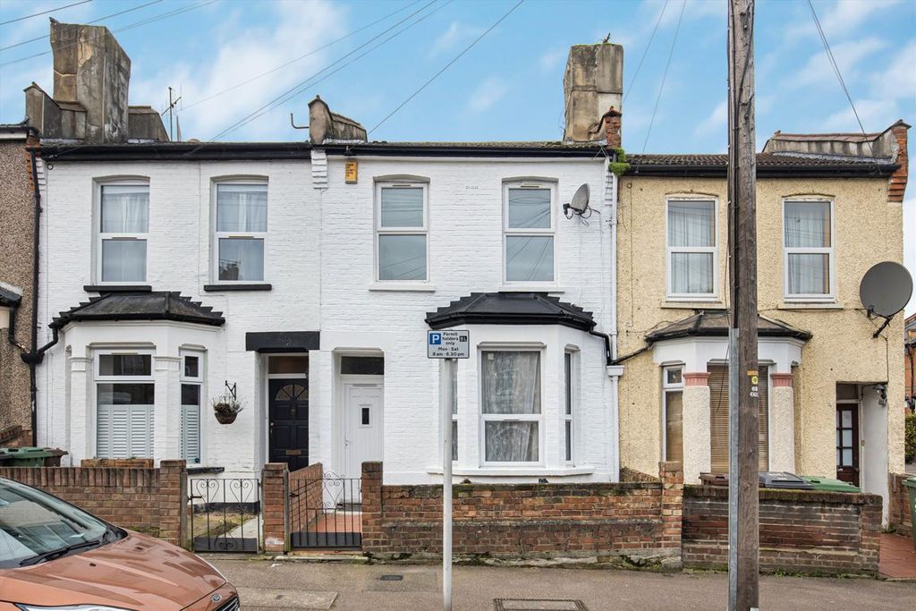 Property photo 1 of 8