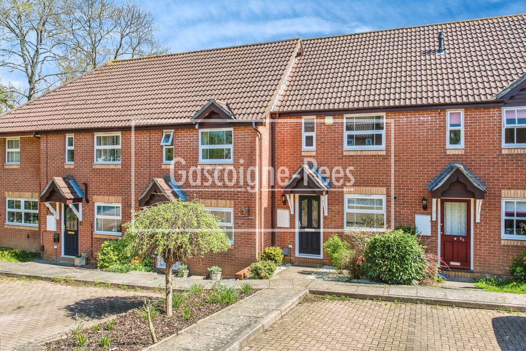 Property photo 1 of 8