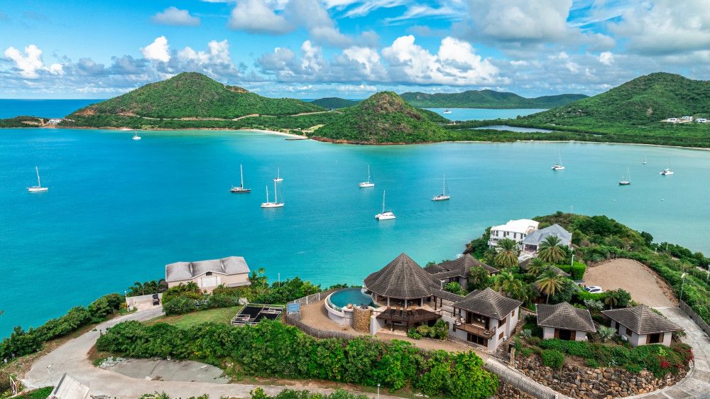 Property photo 2 of 28