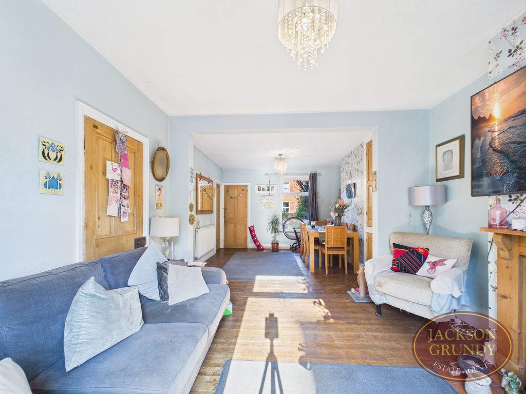 Property photo 3 of 15 Denmark Road