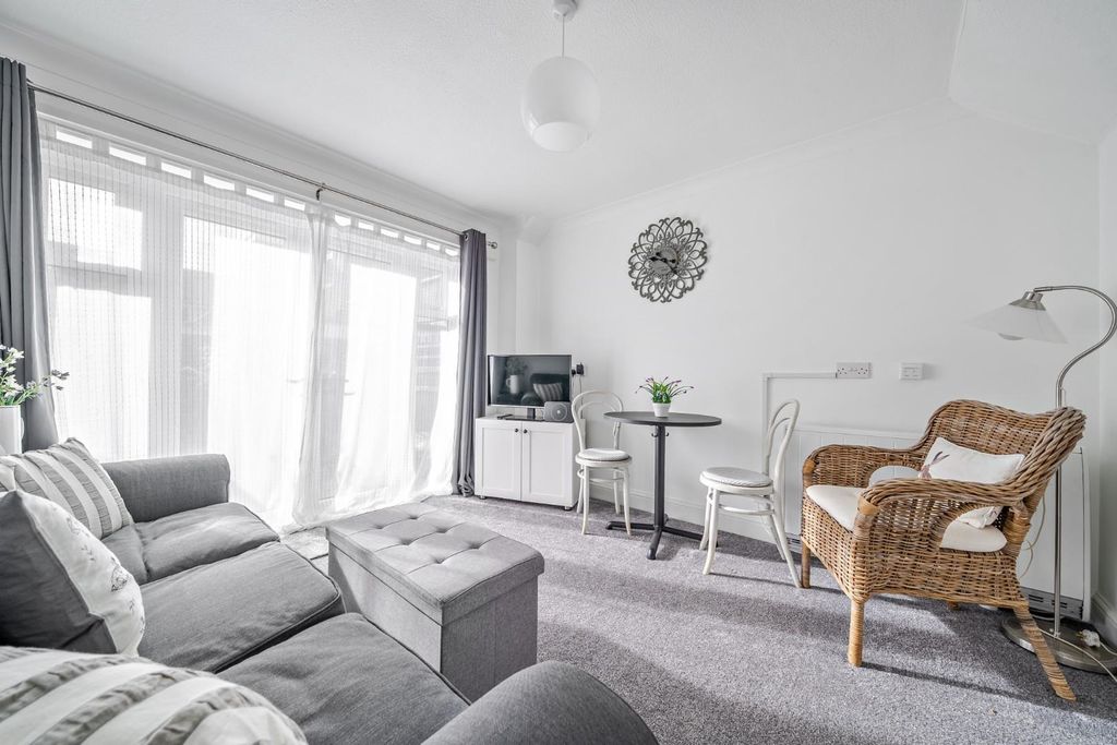 Property photo 3 of 14 1371671-8-68Ff6324d6557.Jpg