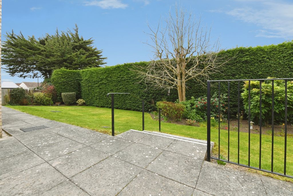 Property photo 3 of 17 Pbox-Img.Jpg