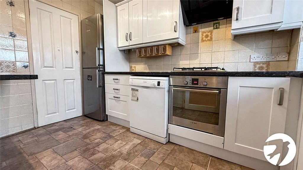 Property photo 3 of 10 Picture No. 04