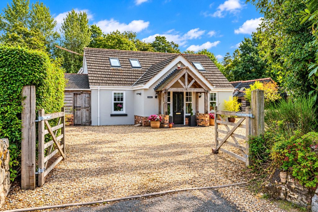 Property photo 1 of 80 Picture No. 35