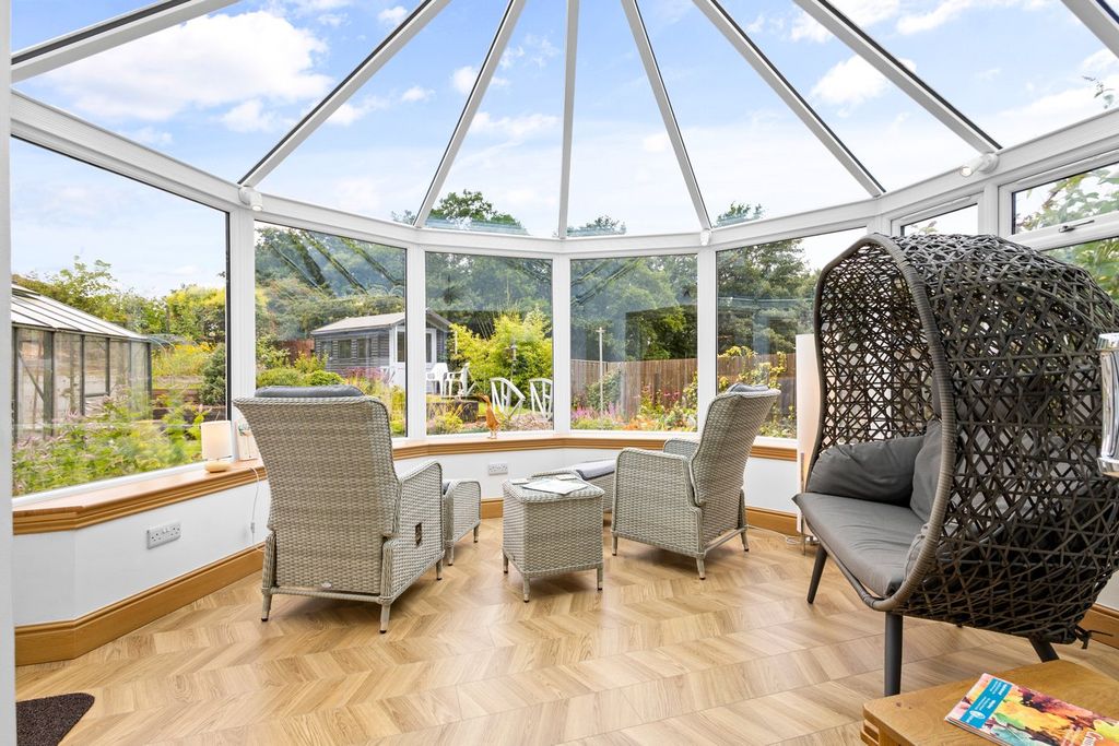 Property photo 3 of 29