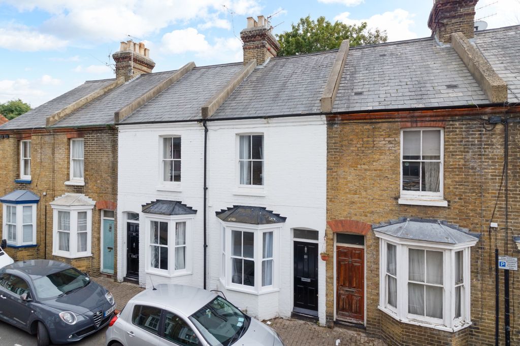 Property photo 1 of 9 990670