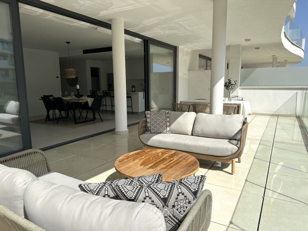 Property photo 3 of 20 Terrace 3