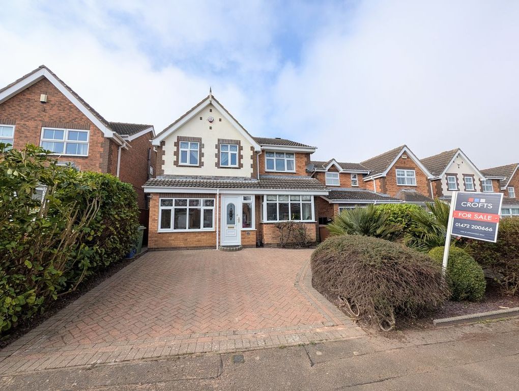 Property photo 1 of 21 Front