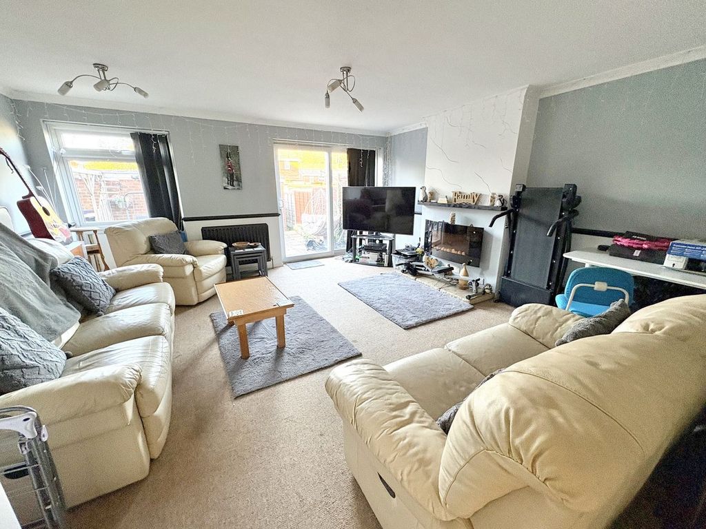 Property photo 2 of 22