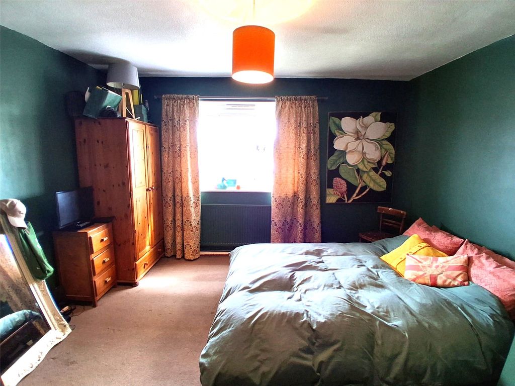 Property photo 2 of 11 Picture No. 08