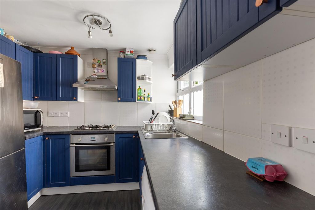 Property photo 2 of 10 111848_Newholme-Upper-Bath-Street-7.Jpg