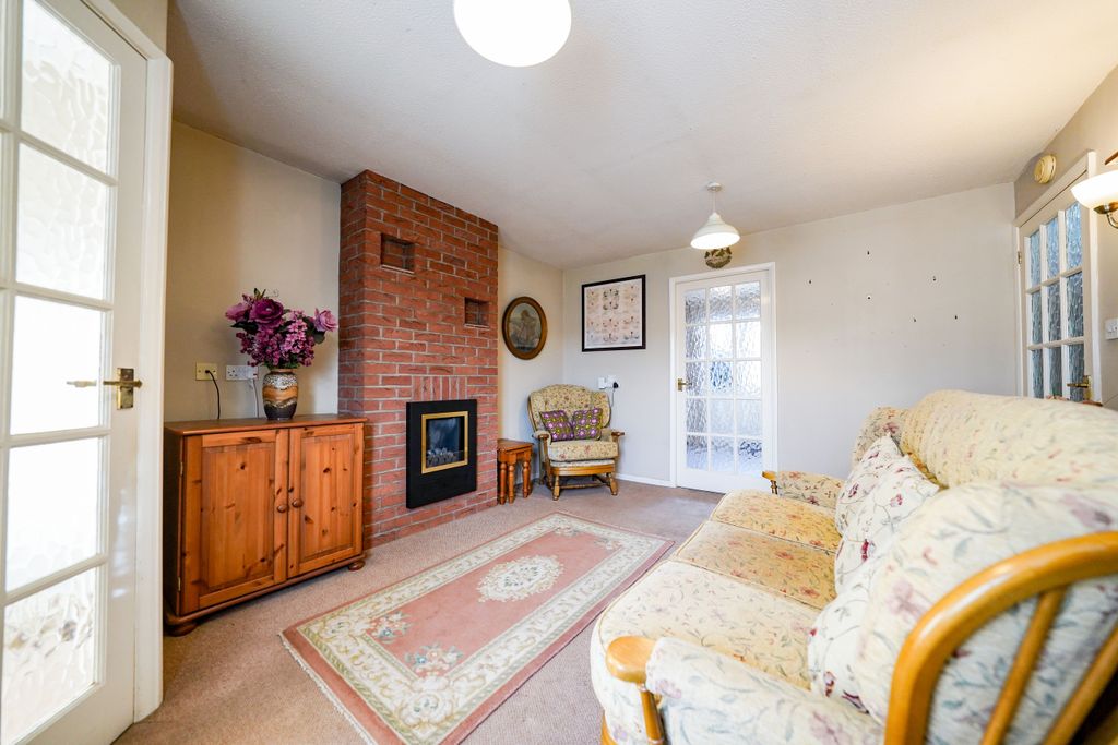 Property photo 3 of 13 Dsc04981