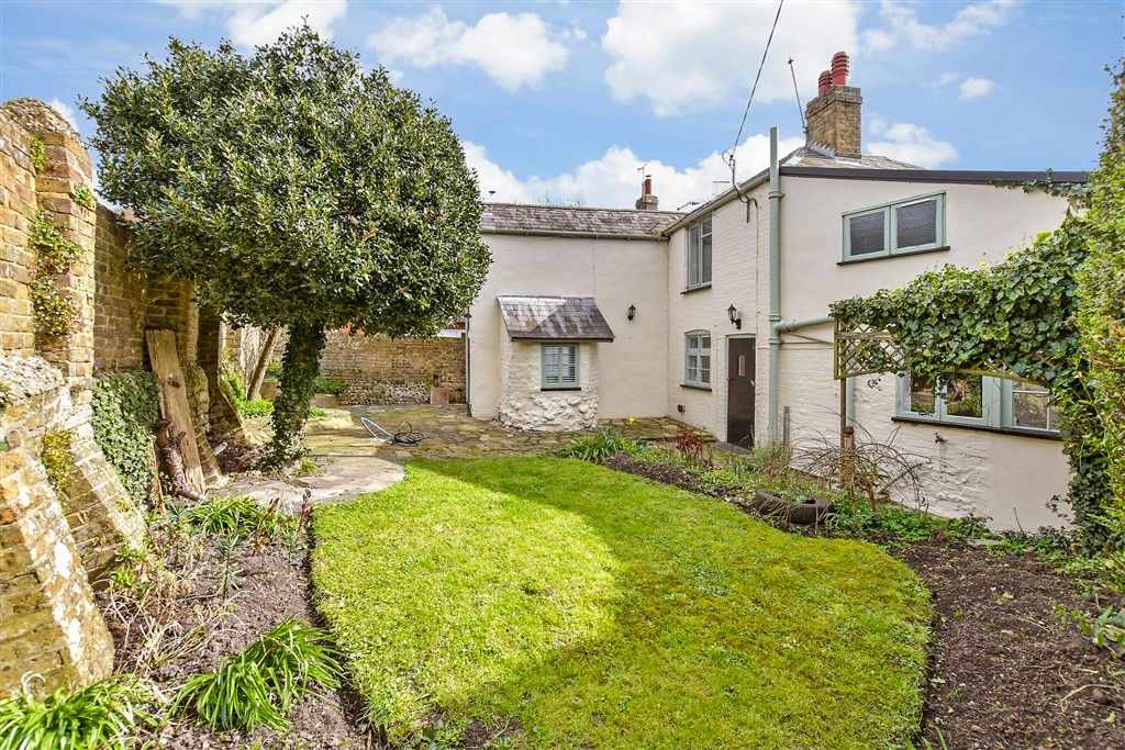 Property photo 2 of 18 Rear Garden