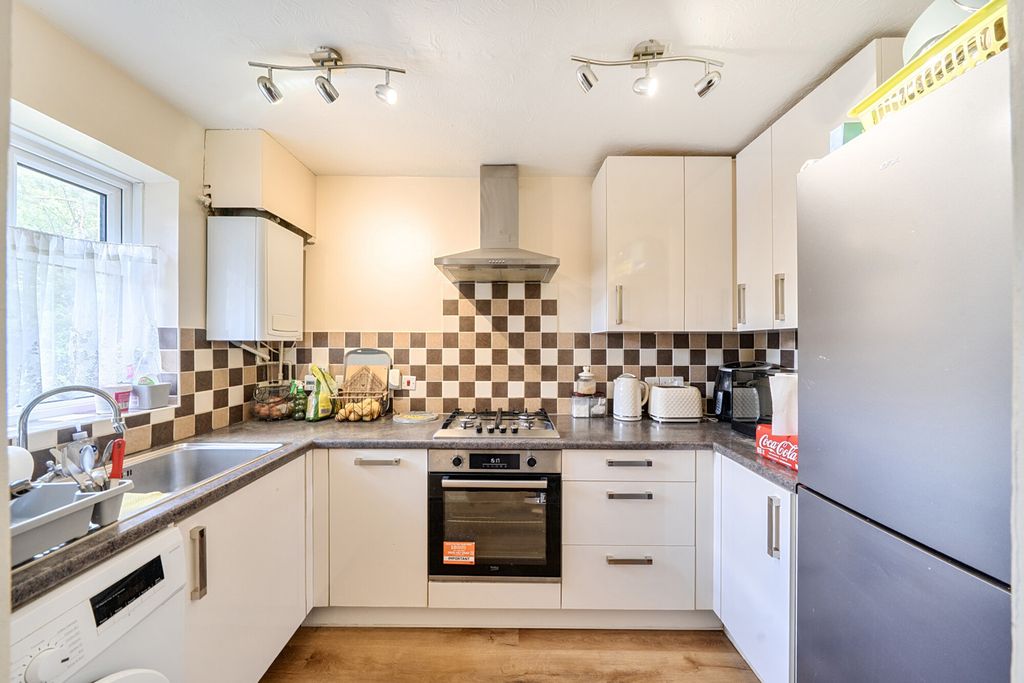Property photo 2 of 19 1485276-11-6A43Cf...