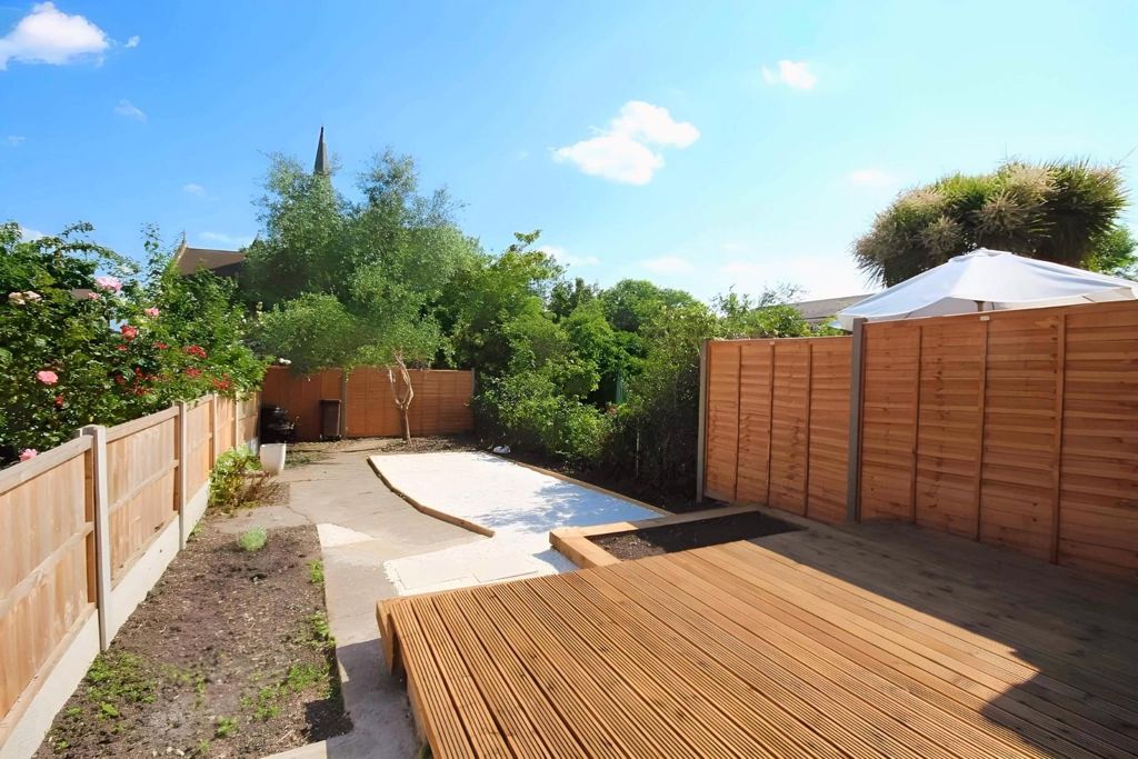 Property photo 2 of 11 6 - Copy.Jpg