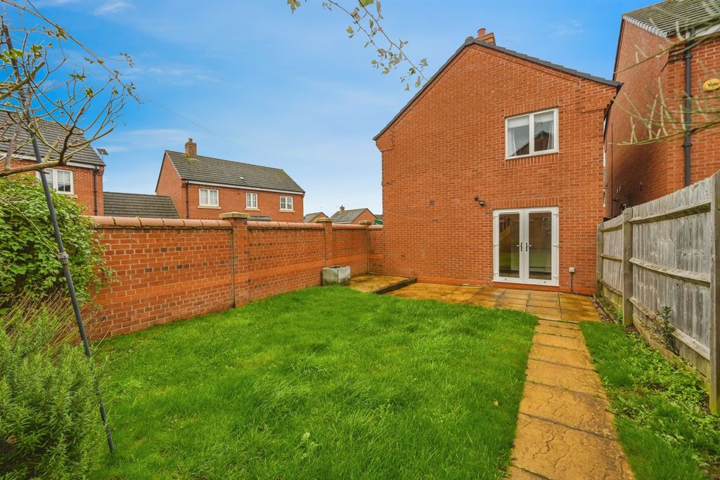 Property photo 2 of 24