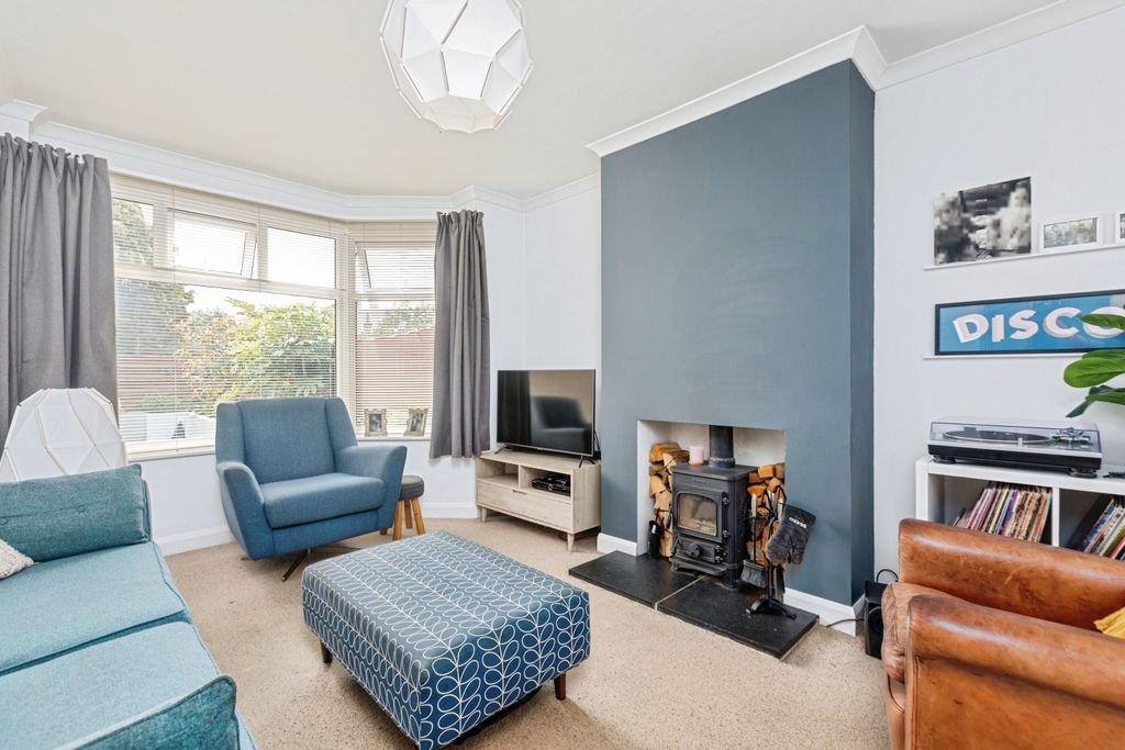 Property photo 1 of 17
