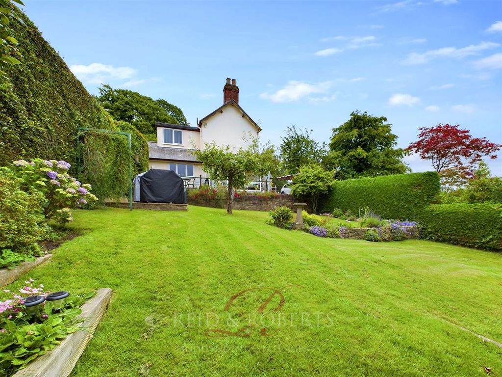 Property photo 2 of 38 Cam03999G0-Pr0004-Still039.Jpg