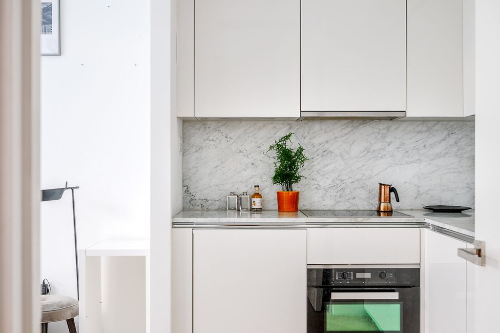 Property photo 2 of 12 Bedford_Street_09