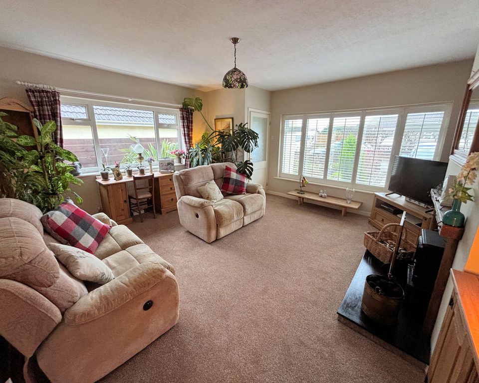 Property photo 3 of 41