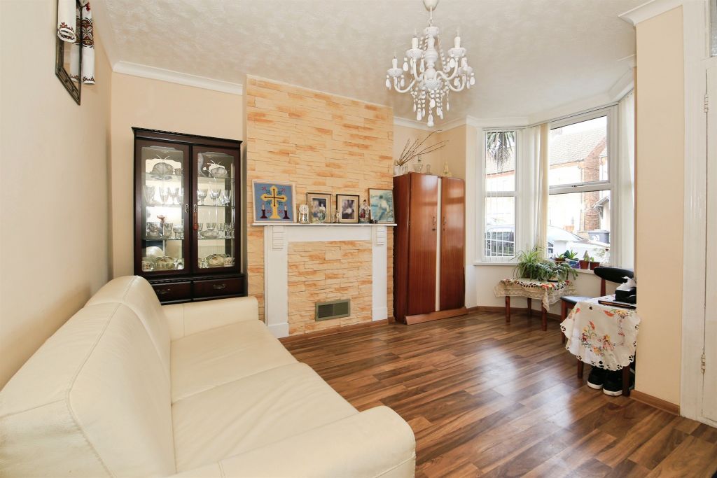 Property photo 3 of 14