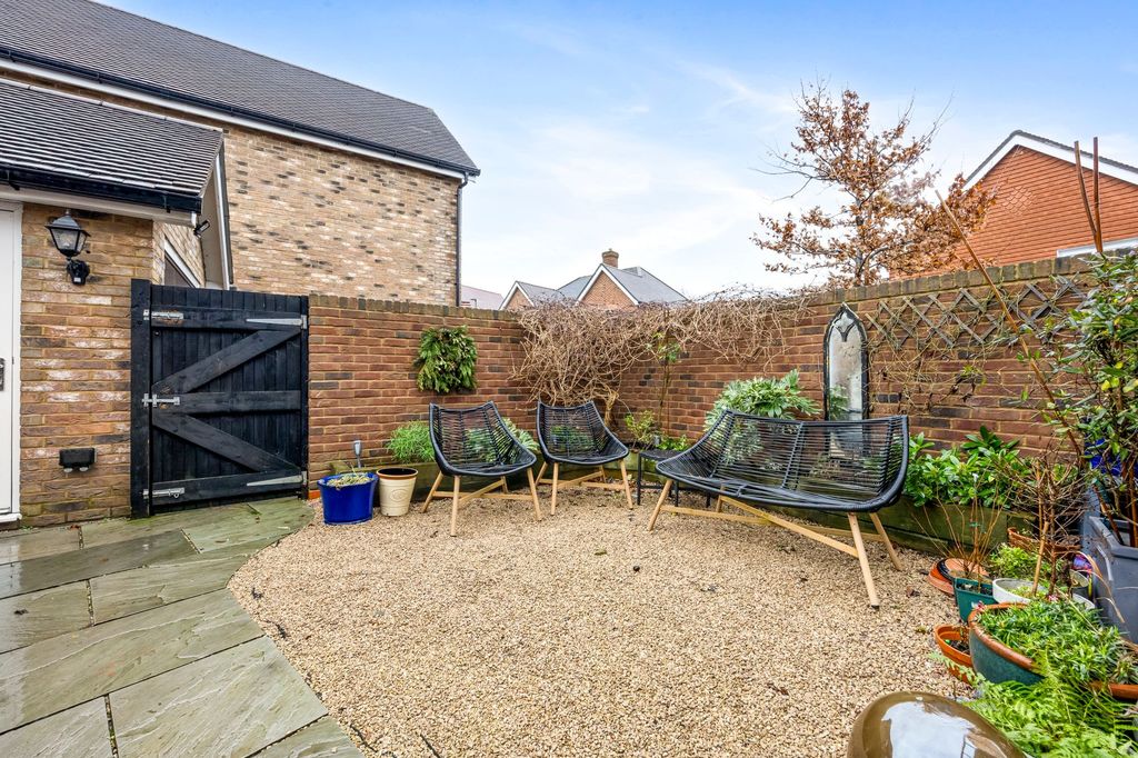 Property photo 2 of 18 Rear Garden