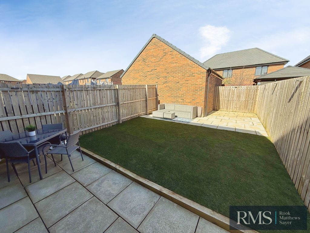 Property photo 2 of 14 Photo 11