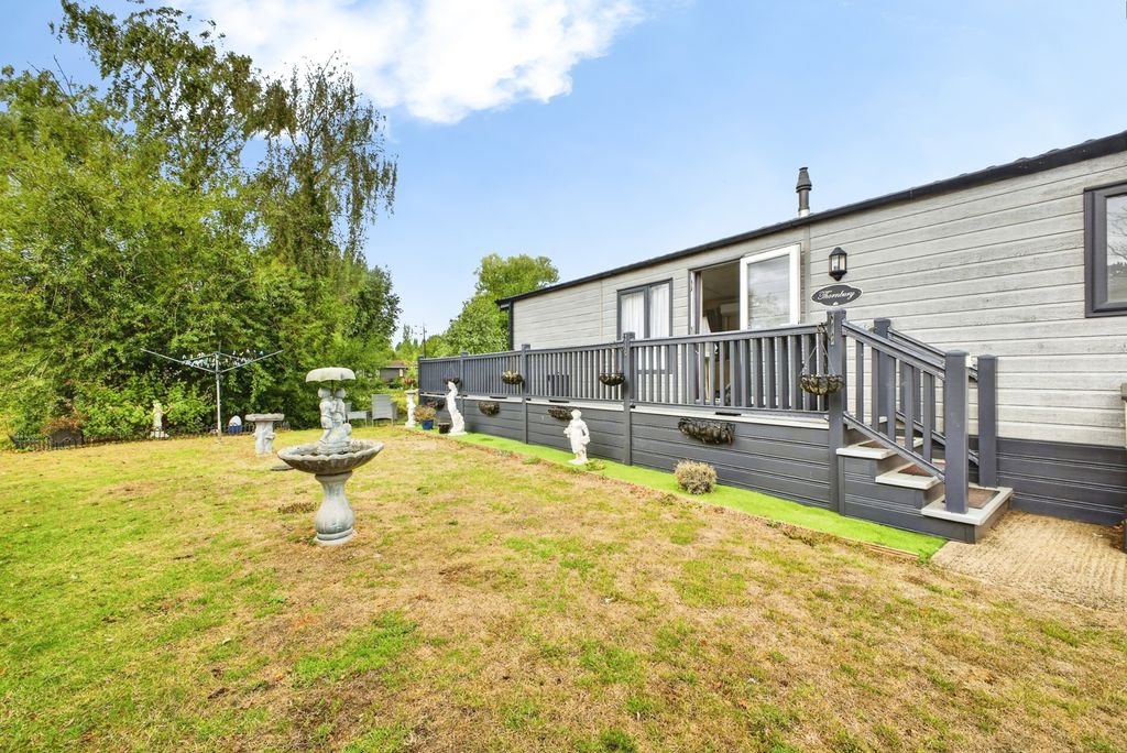 Property photo 1 of 17 Pbox-Img.Jpg