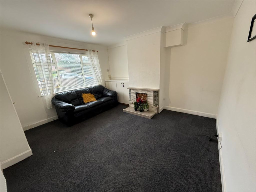 Property photo 2 of 6 Lr.Jpg