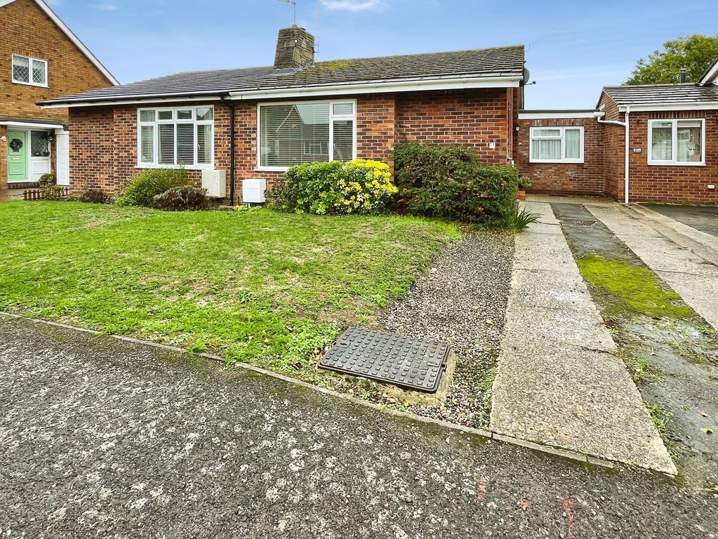 Property photo 1 of 22 Hatchcroft Gardens