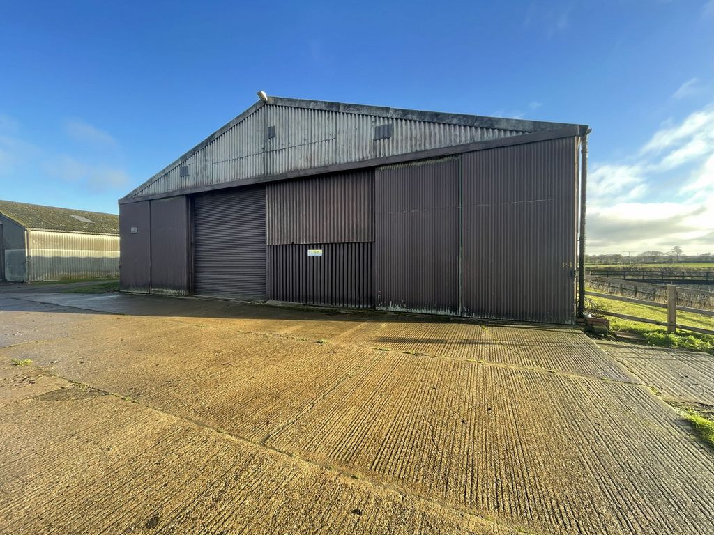 Property photo 1 of 4