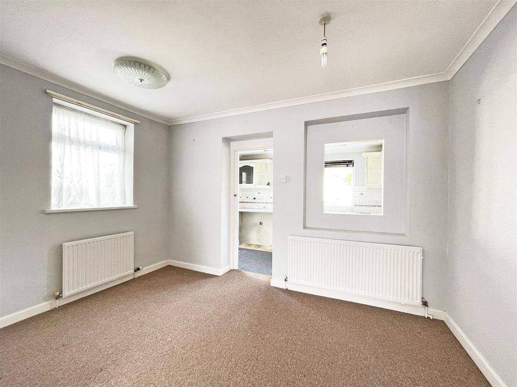 Property photo 3 of 9 Fletemoor Road 107 - Dining.Jpg