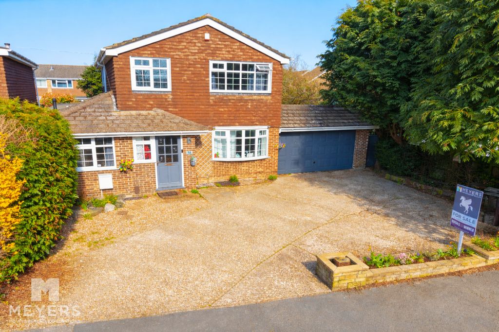 Property photo 1 of 18