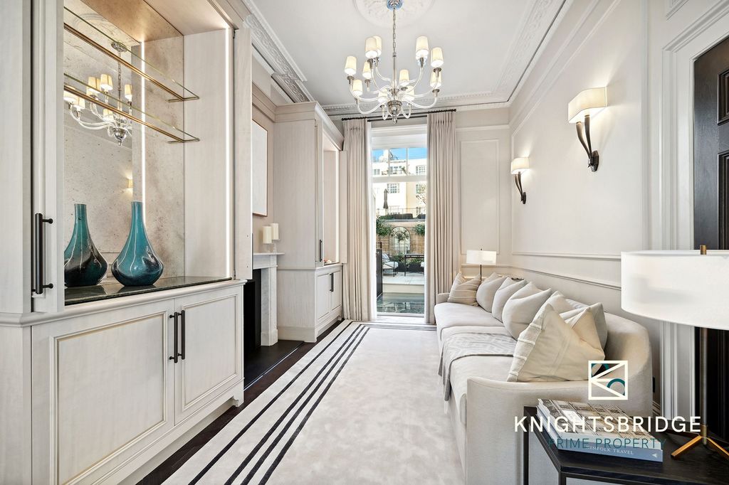 Additional image 40 of 6 bed property to rentChester Square, London SW1W
