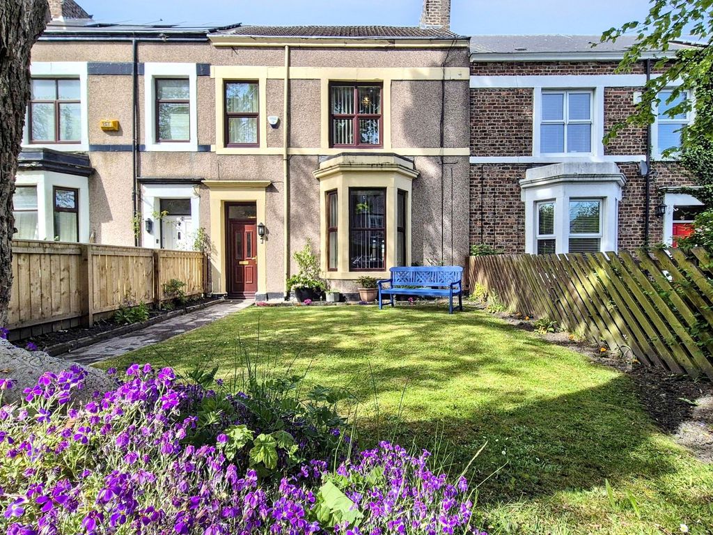 Property photo 1 of 32