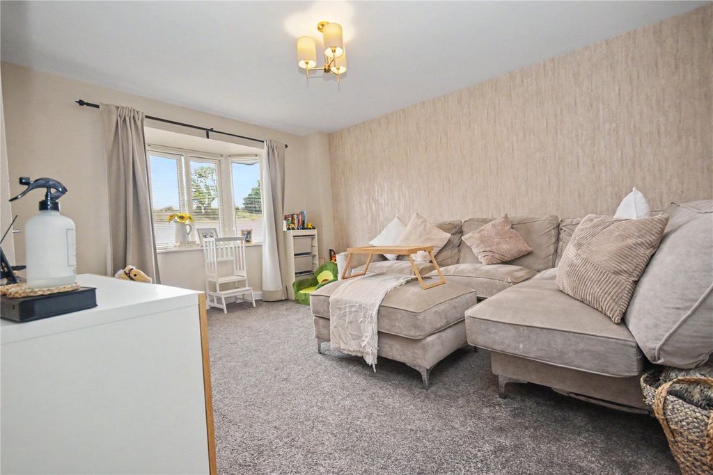 Property photo 3 of 22 Picture No. 07
