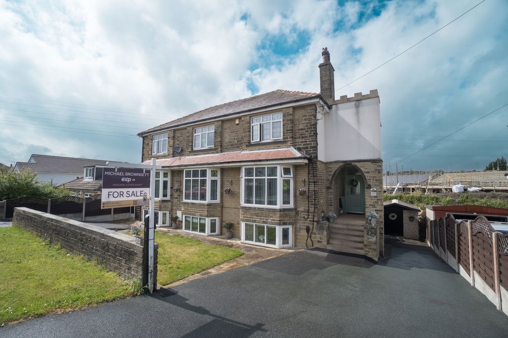 Property photo 1 of 52