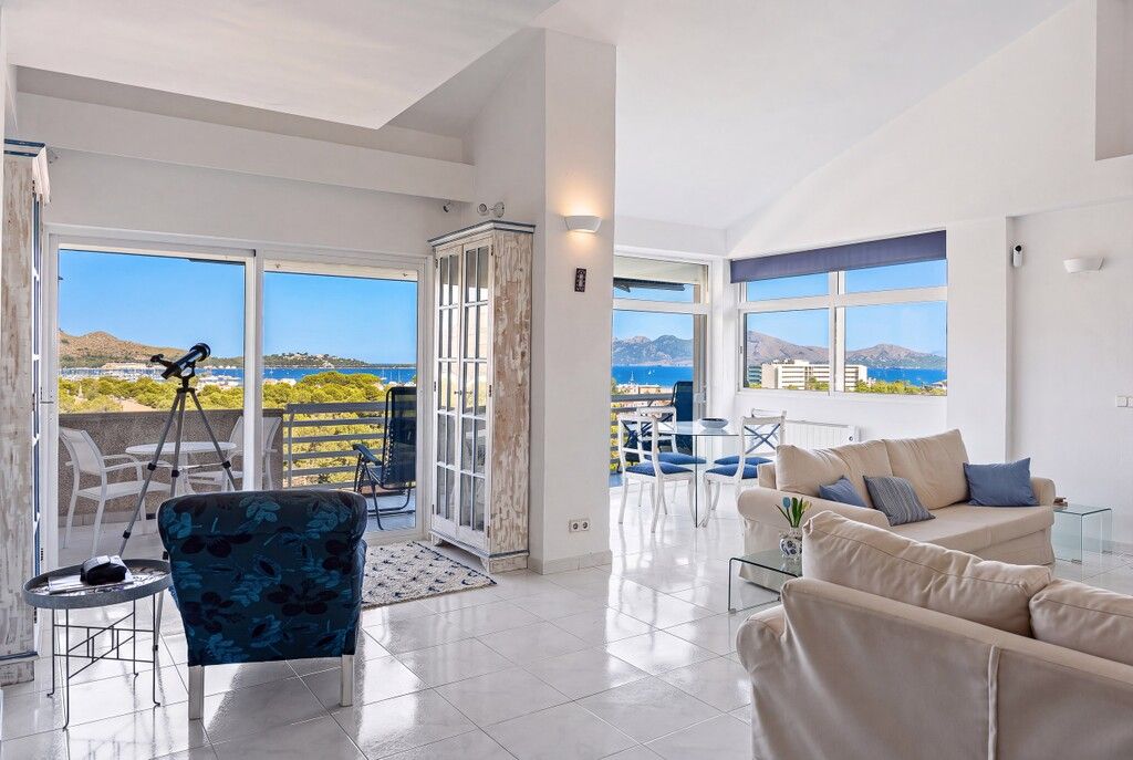 Property photo 2 of 20 Living View (1).Jpg