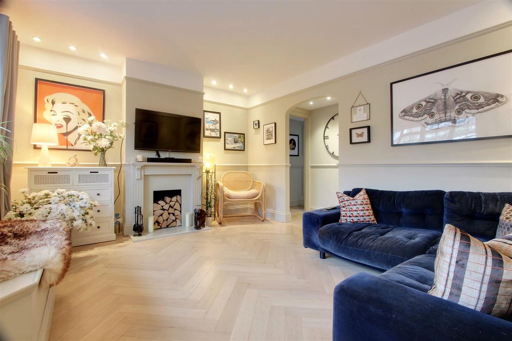 Property photo 3 of 33 Img_3020-Img_3022.Jpg