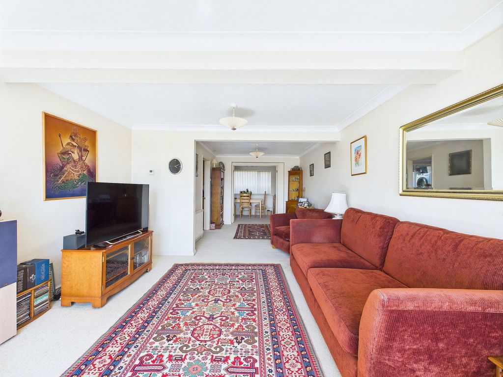 Property photo 3 of 33